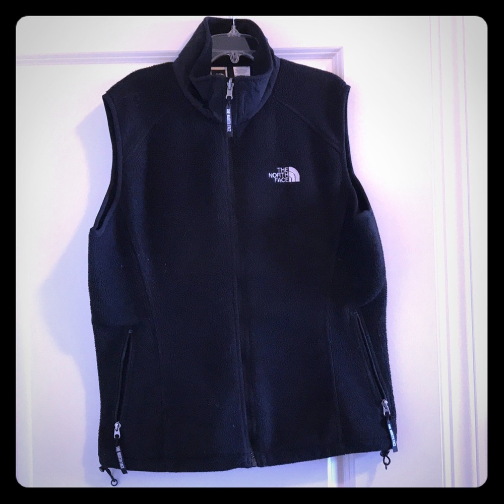 Black fleece North Face vest